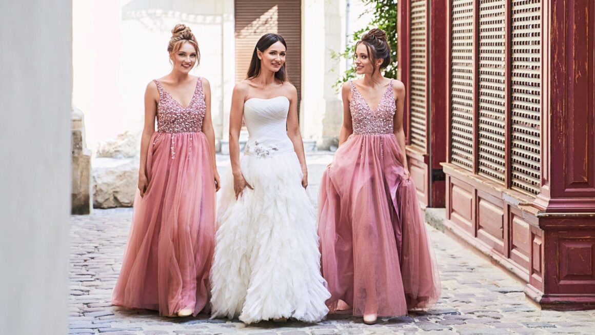 Ways to get Inexpensive Bridesmaid gowns?