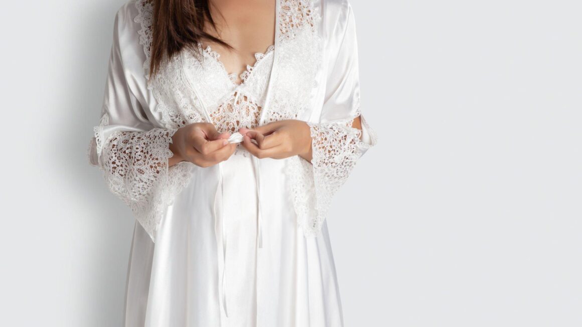 Choose the actual reasonable as well as greatest inexpensive night gowns